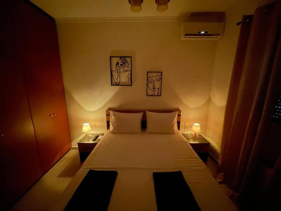 F K Room 3 Aigio Exterior foto